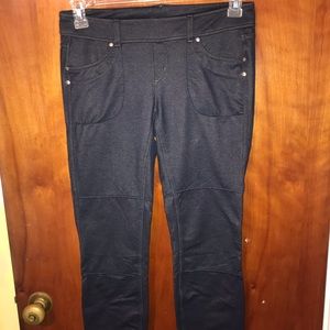 Athleta Colored Bettona Jeggins